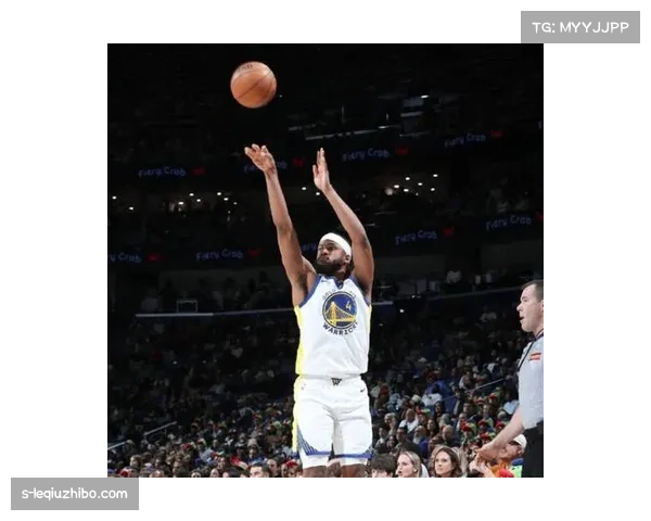 勇士九人轮换残阵大胜灰熊，团队助攻37次展现体系深度